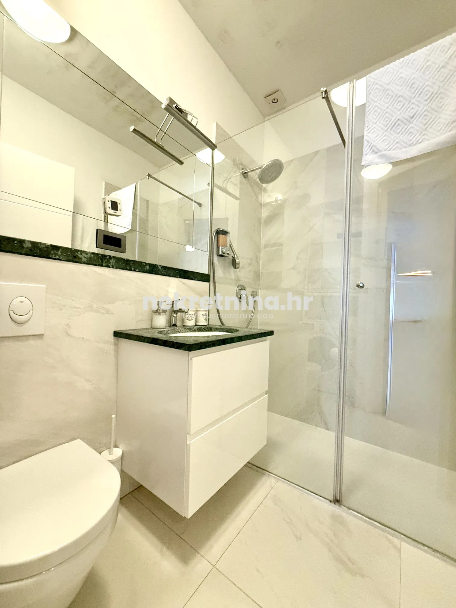 prodaja - 2 stana: zagreb, frankopanska (centar), 75.00 m2 - slika 8