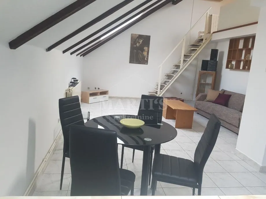 Rudeš, 2 stana, po 2 sobe, 96 m2 ukupno, 2 parkinga (prodaja) - Zagreb