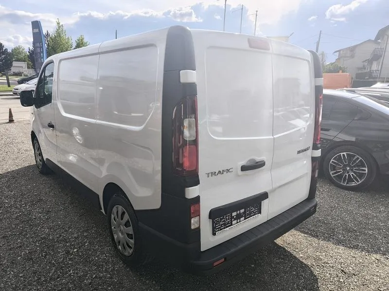 renault trafic 1.6 dci*klima*navigacija*tempomat* - slika 8
