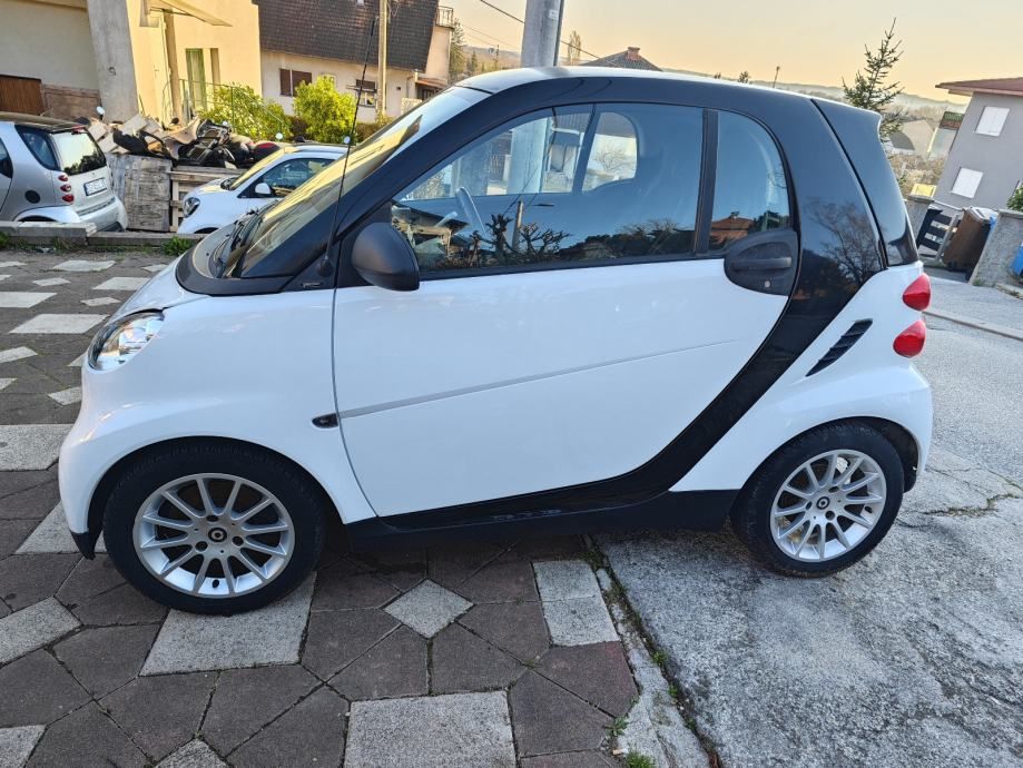 smart fortwo coupe pulse softip automatik - slika 3