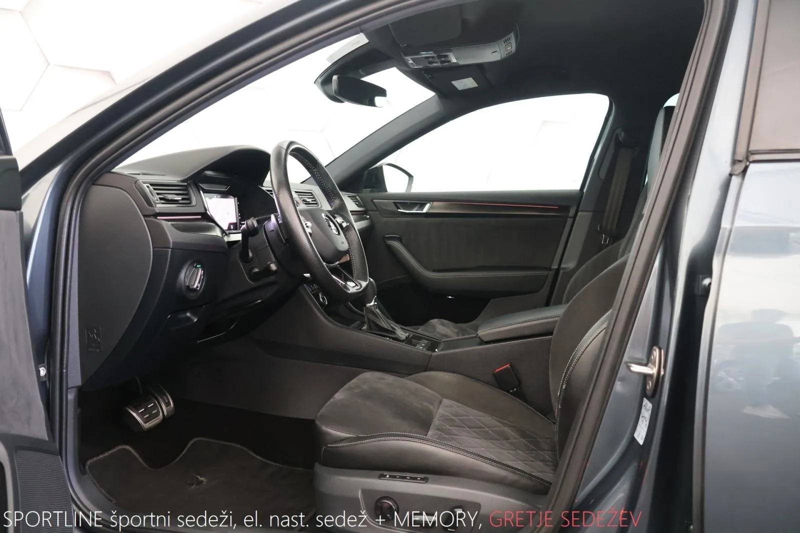 škoda superb combi 2.0tdi sportline matrix virtual radar temp - slika 14