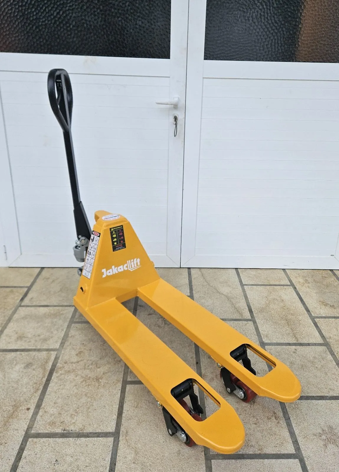 ručni paletni viličar 2500 kg – 450×900 - slika 3