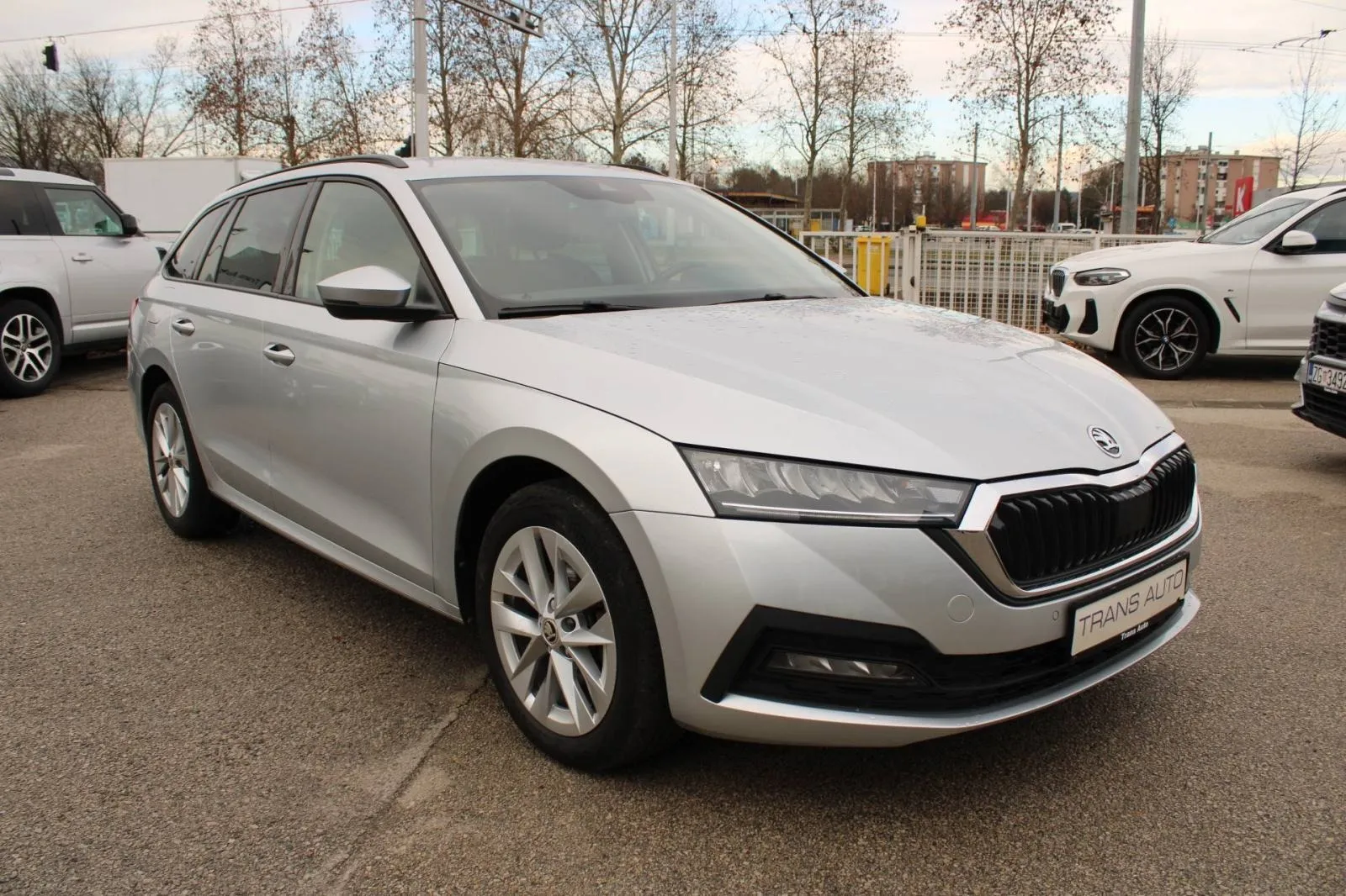 škoda octavia combi 2.0 tdi dsg 150ks *led, navigacija* - slika 3