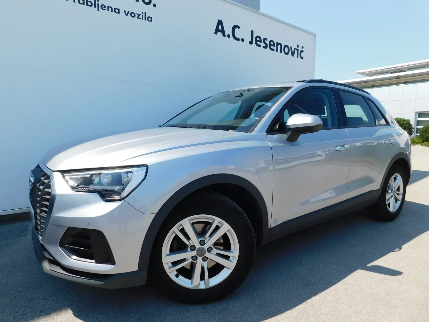 12250 audi q3 35 tdi s tronic - slika 7