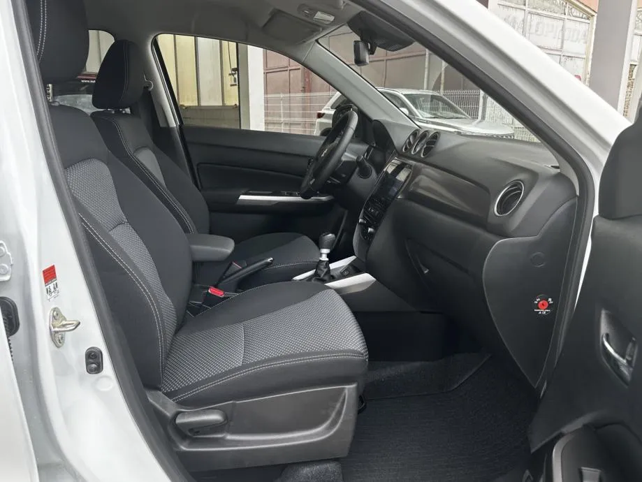 suzuki vitara 1.4 hybrid gl+ premium 2wd - dostupno odmah!!! - slika 14