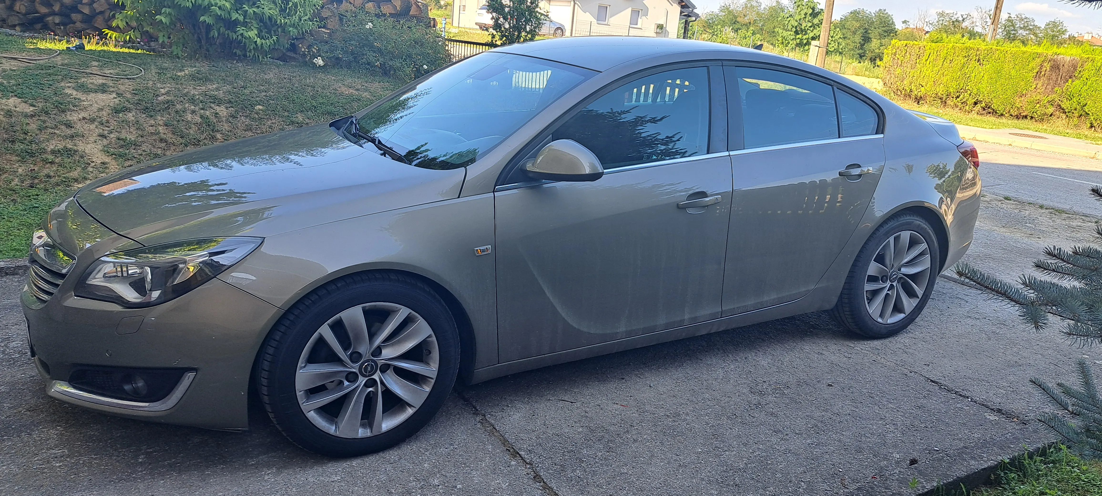 opel insignia, 2.0 cdti, 2014. godište, i. vlasnik - slika 2