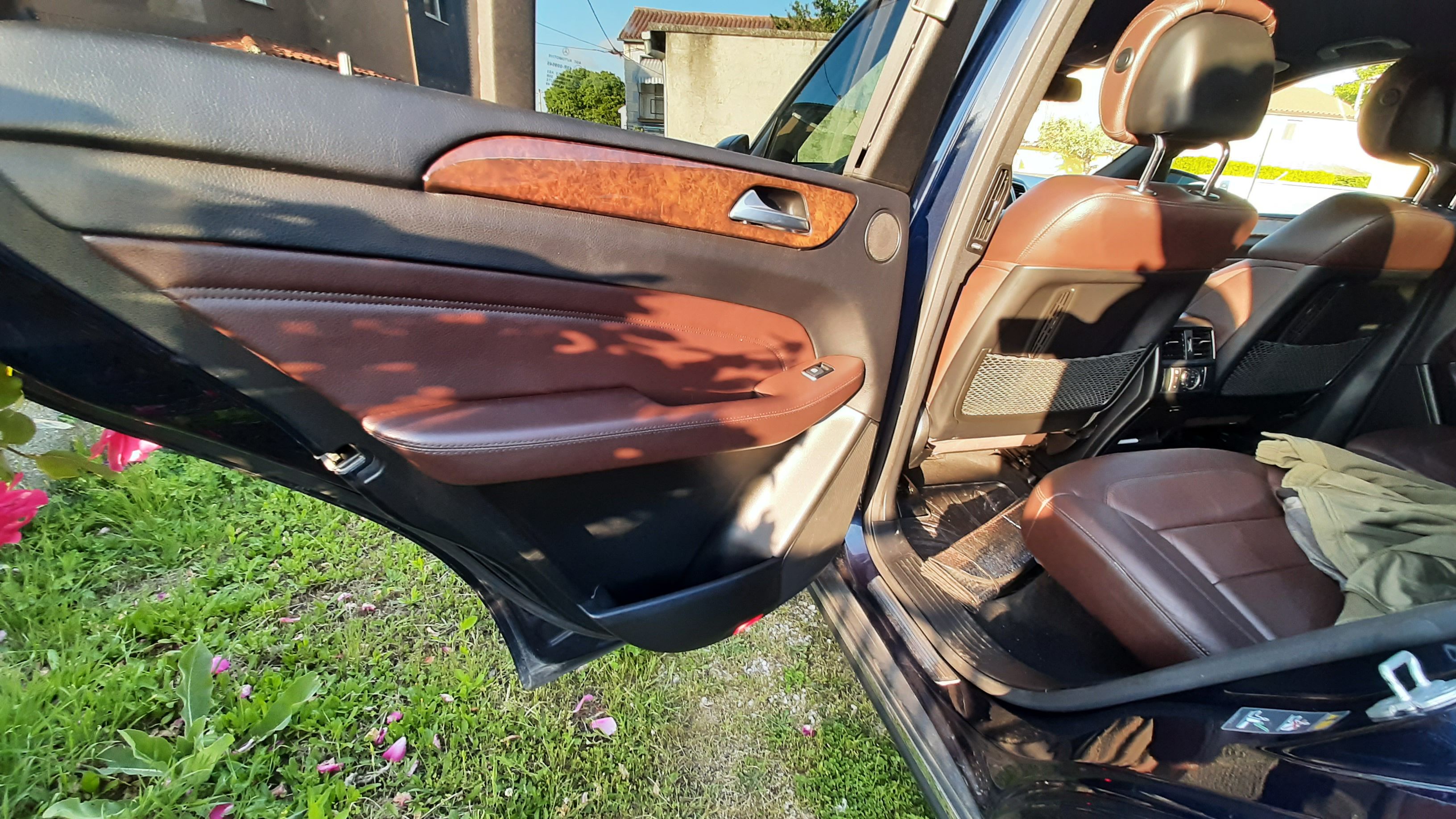 mercedes ml 250 bluetec 4-matic - slika 10