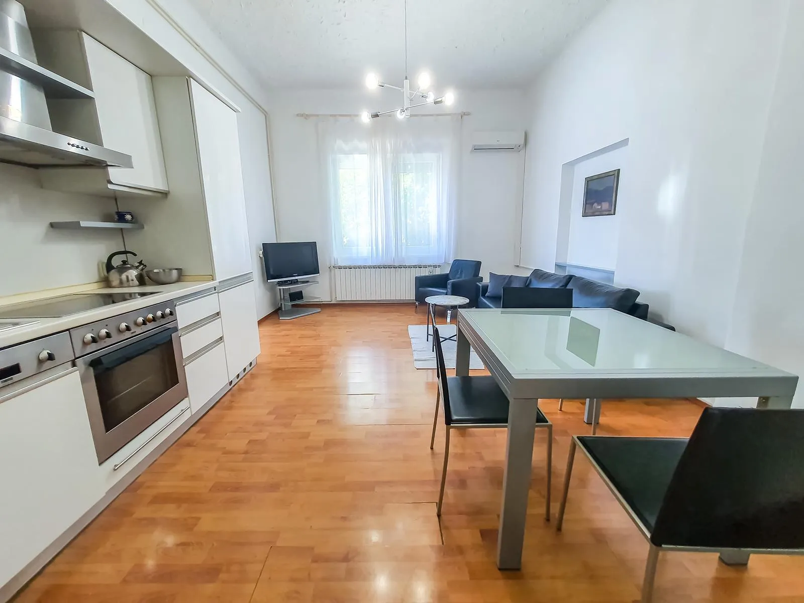 trosoban stan, 60 m² — vodovodna ulica - slika 3