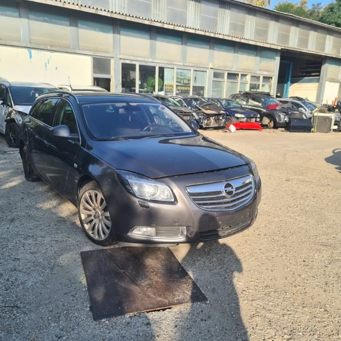 Opel Insignia A Karavan 2,0 CDTI #dijelovi - Zagreb