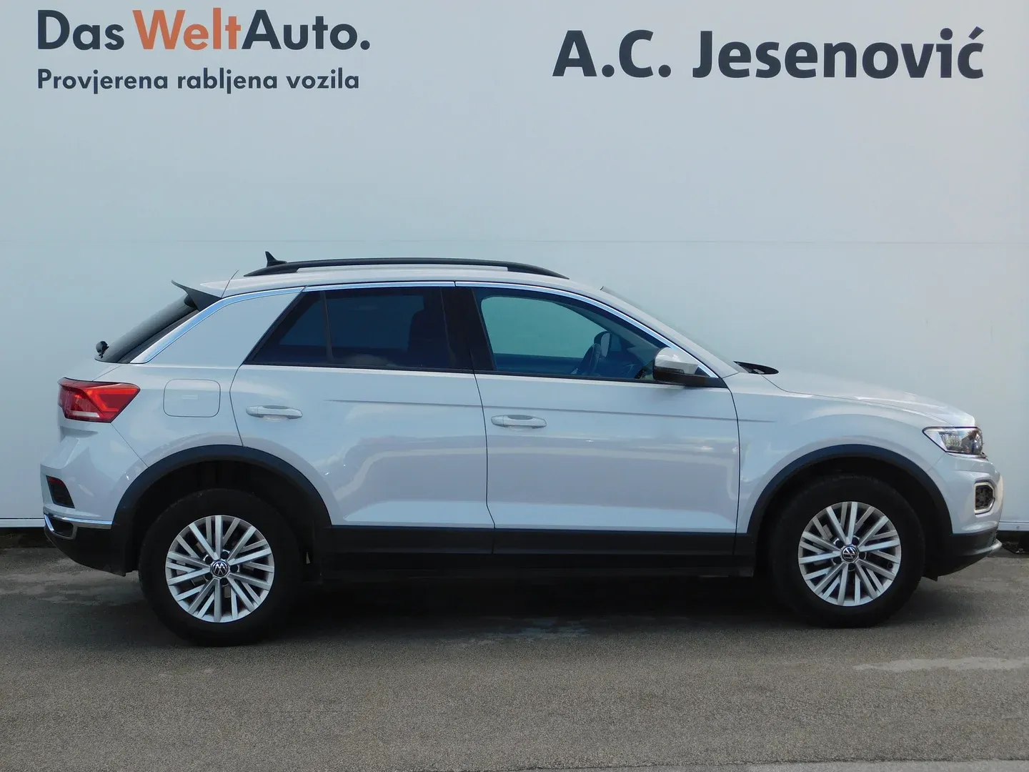 08893 volkswagen t-roc 1.0 tsi design - slika 4