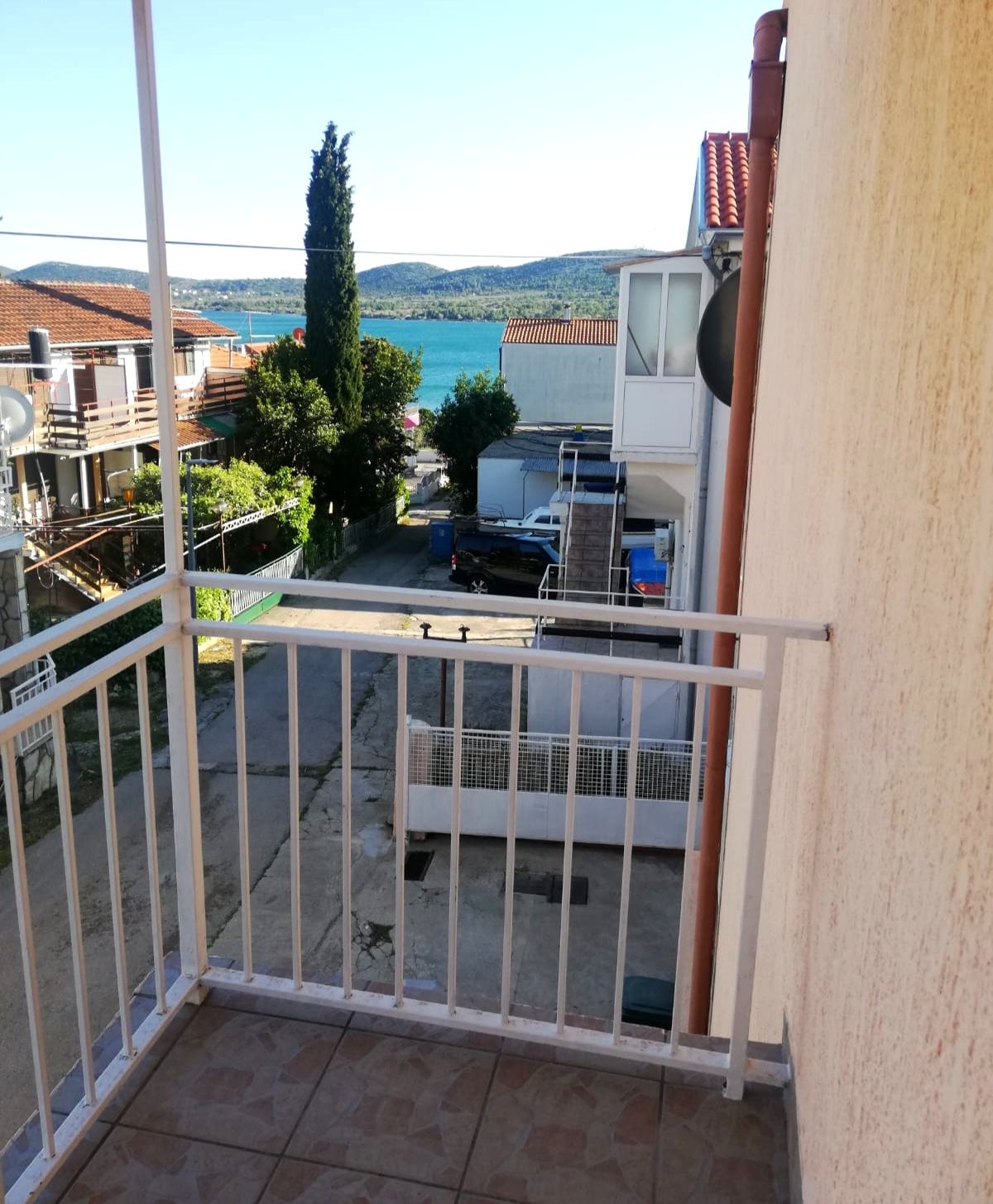 apartman u pirovcu - slika 12
