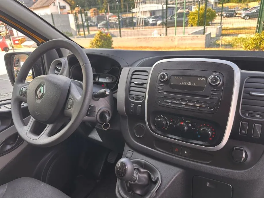 **renault trafic 1.6 dci, hr auto, reg, 1. vlasnik**, 2019 god. - slika 17