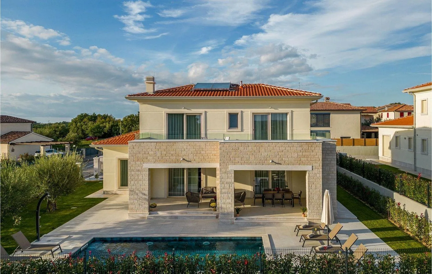 poreč okolica-luksuzna vila na prodaji (prodaja) - slika 9