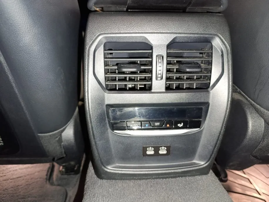 bmw serija 3 touring 318d - slika 13