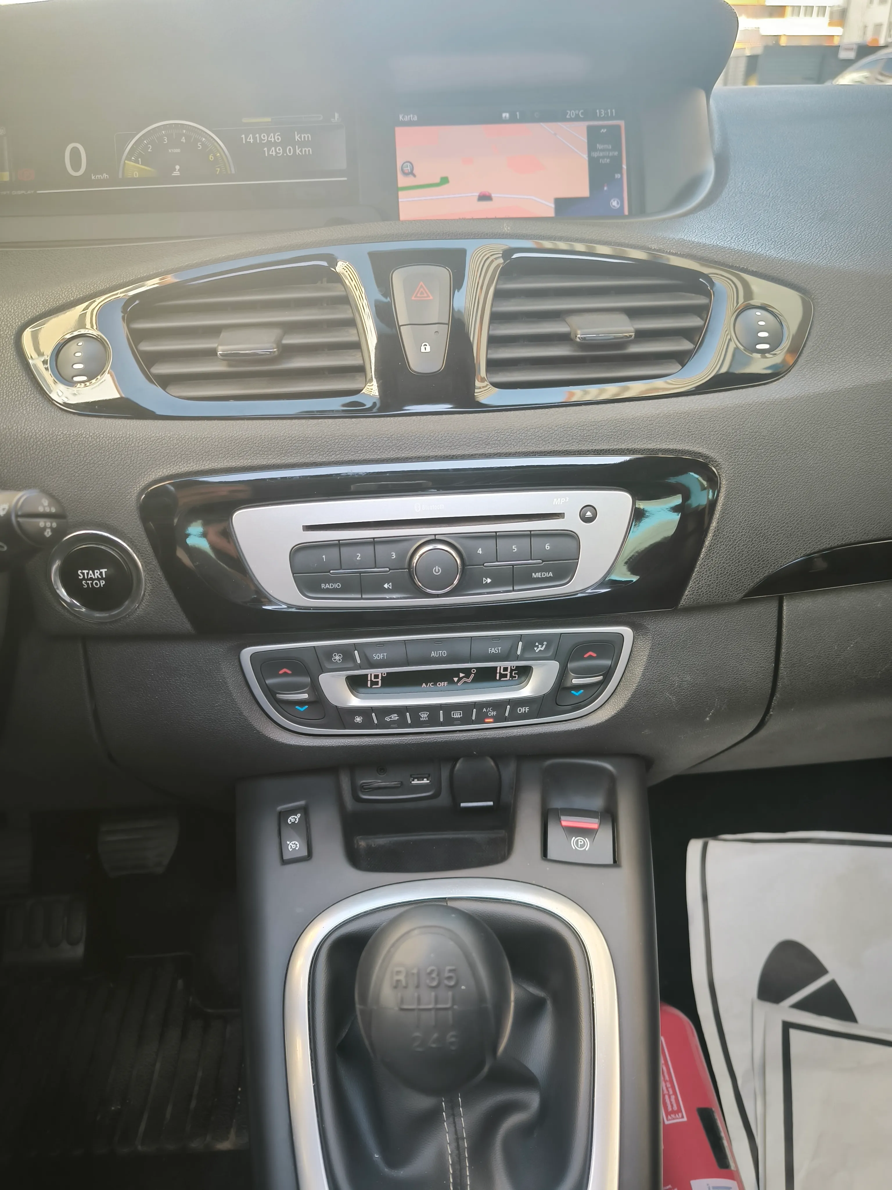 renault scenic tce 130, bose, panorama, kamera, top - slika 30