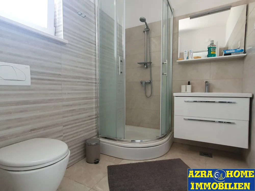 prodaja kuće sa bazenom, vodnjan, 180 m2 s terasama, bazen 30m2 - slika 16