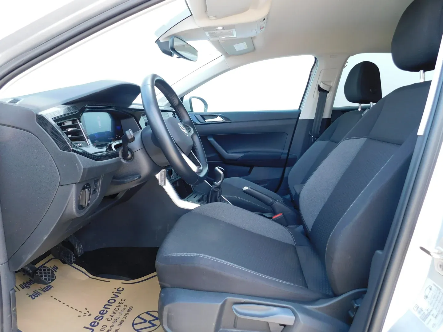 10844 volkswagen taigo 1.0 tsi life - slika 7