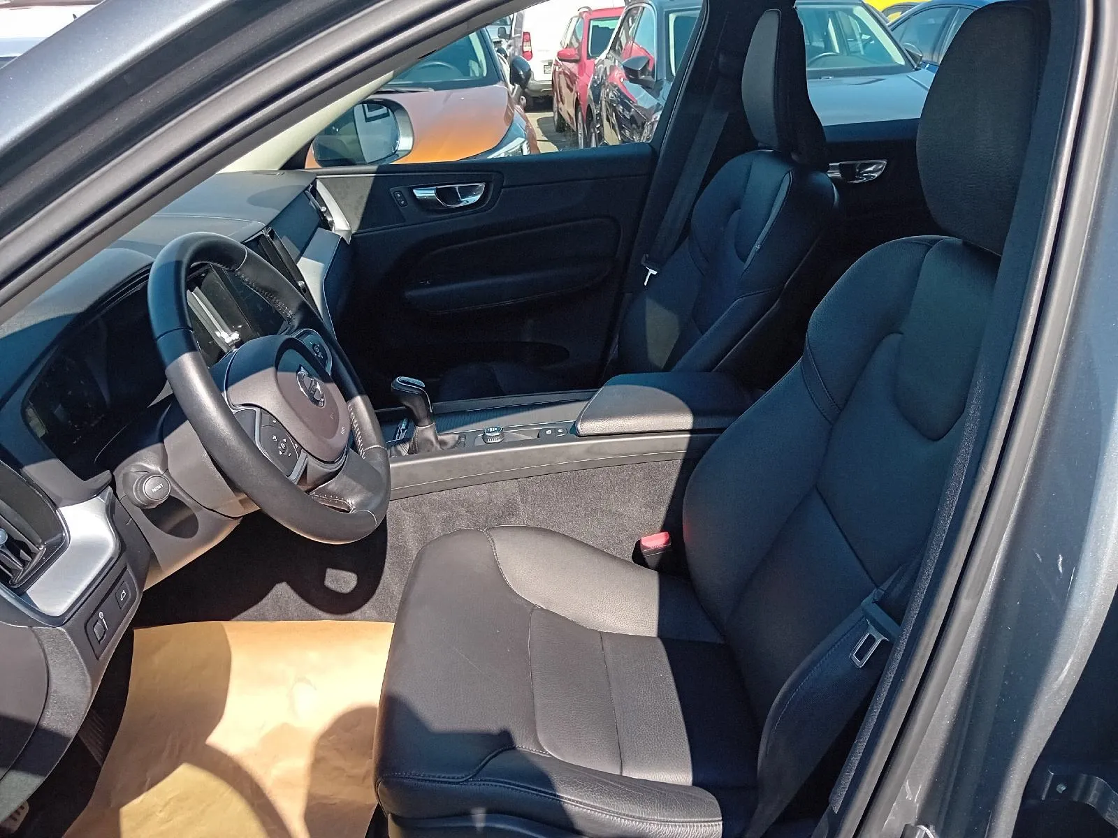 volvo xc60 d3 ,do 2 godine jamstva,u sustavu pdv-a. - slika 8