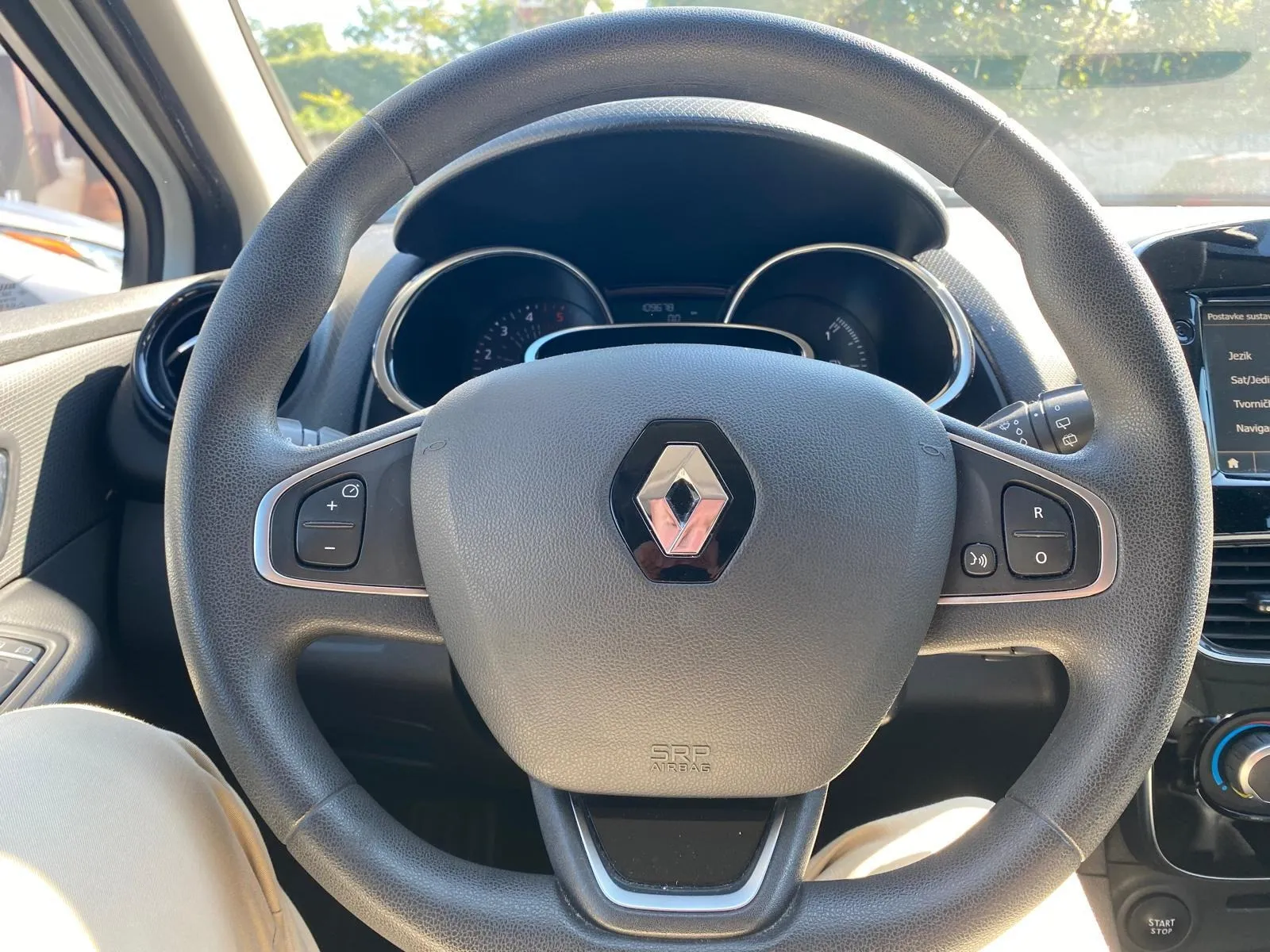 renault clio iv sw 1.5 dci, navi, tempomat, klima, 4x garancija!!! - slika 7