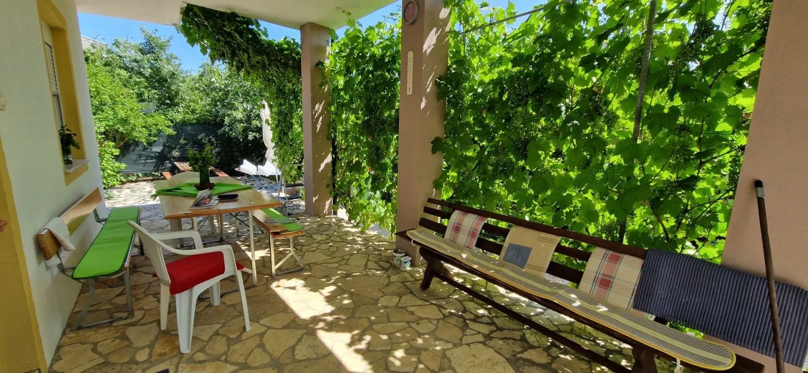 nin, kuća sa 6 stambenih jedinica(396m2), prostrano! - slika 3