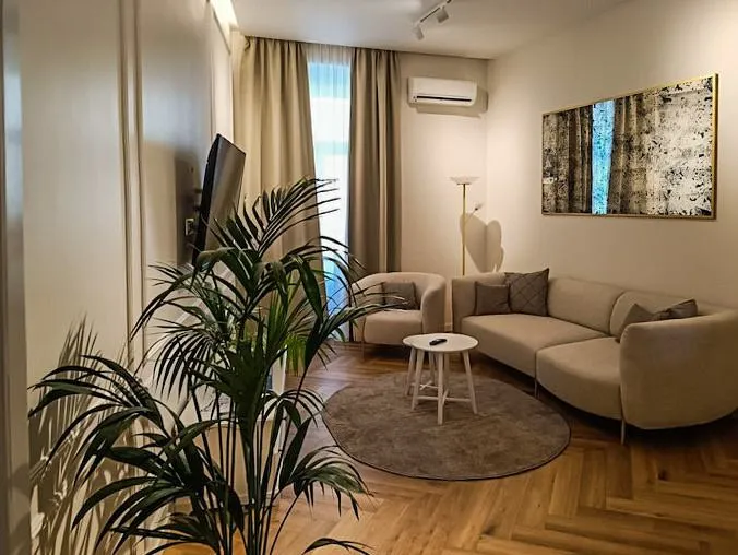 RIJEKA – uređen stan 85 m² u centru s investicijskim potencijalom