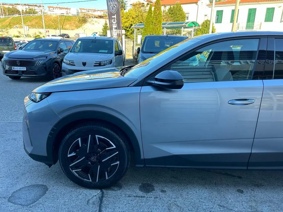 peugeot 3008 hybrid allure - 2025 - 38 km - novo - gratis reg !!! - slika 7