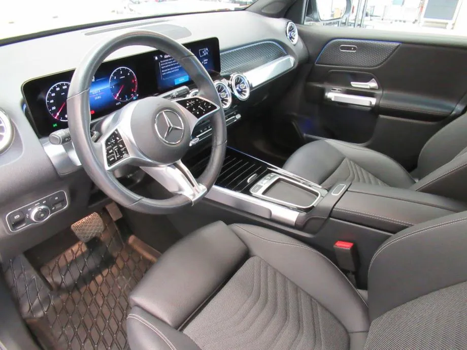 mercedes-benz glb 200 d progressive advanced plus **3 godine jamstva** - slika 9
