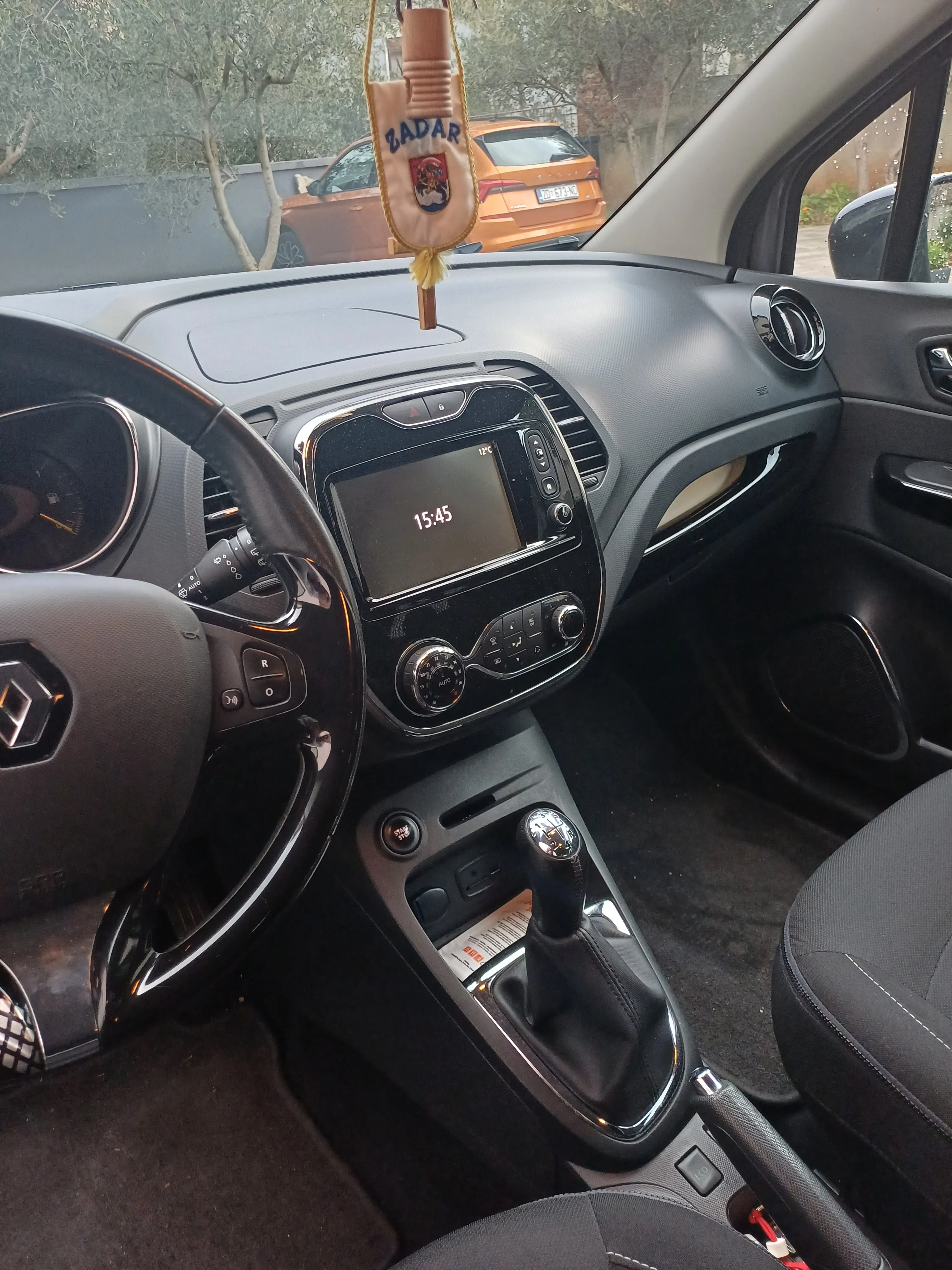 prodaje se renault captur 1.5 dci - slika 8