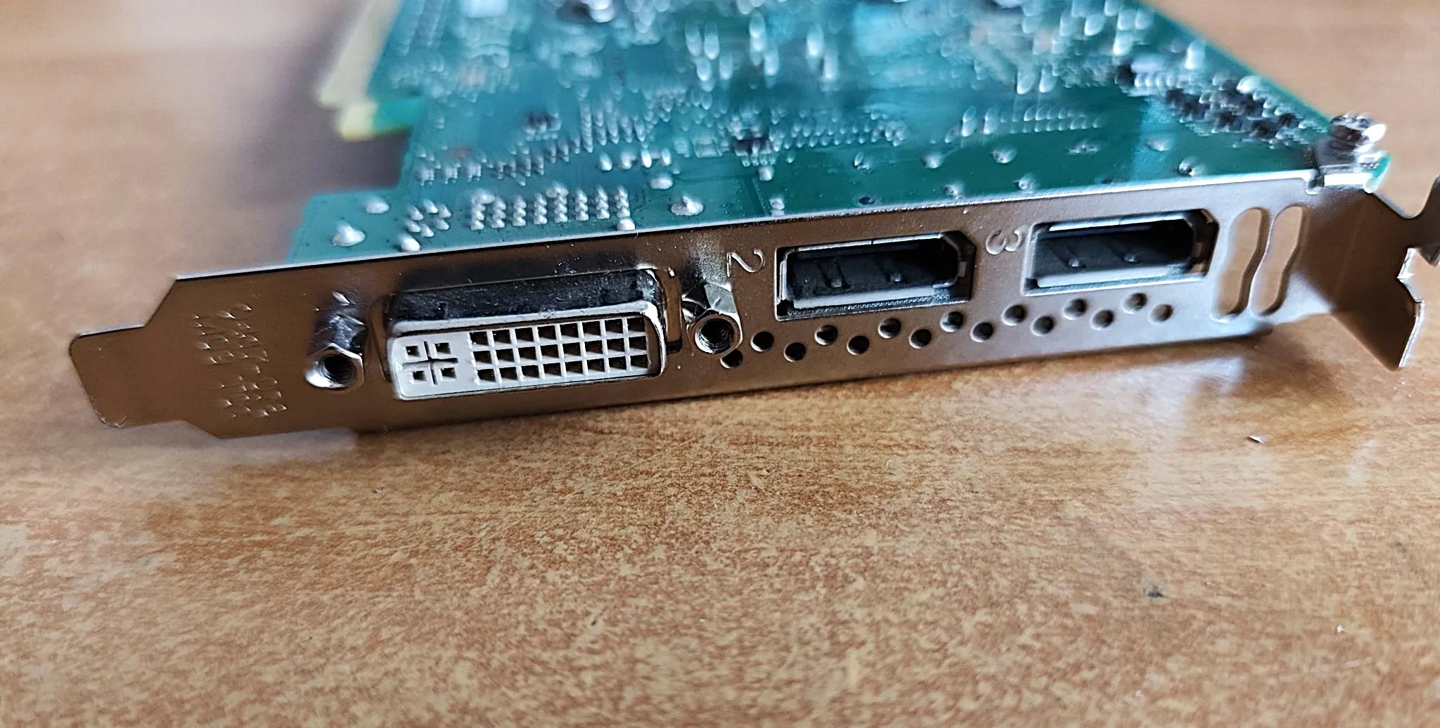 grafička kartica nvidia quadro k2200 4gb gddr5 - slika 4