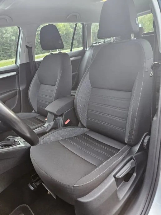 škoda octavia combi 1,6 tdi dsg - slika 11