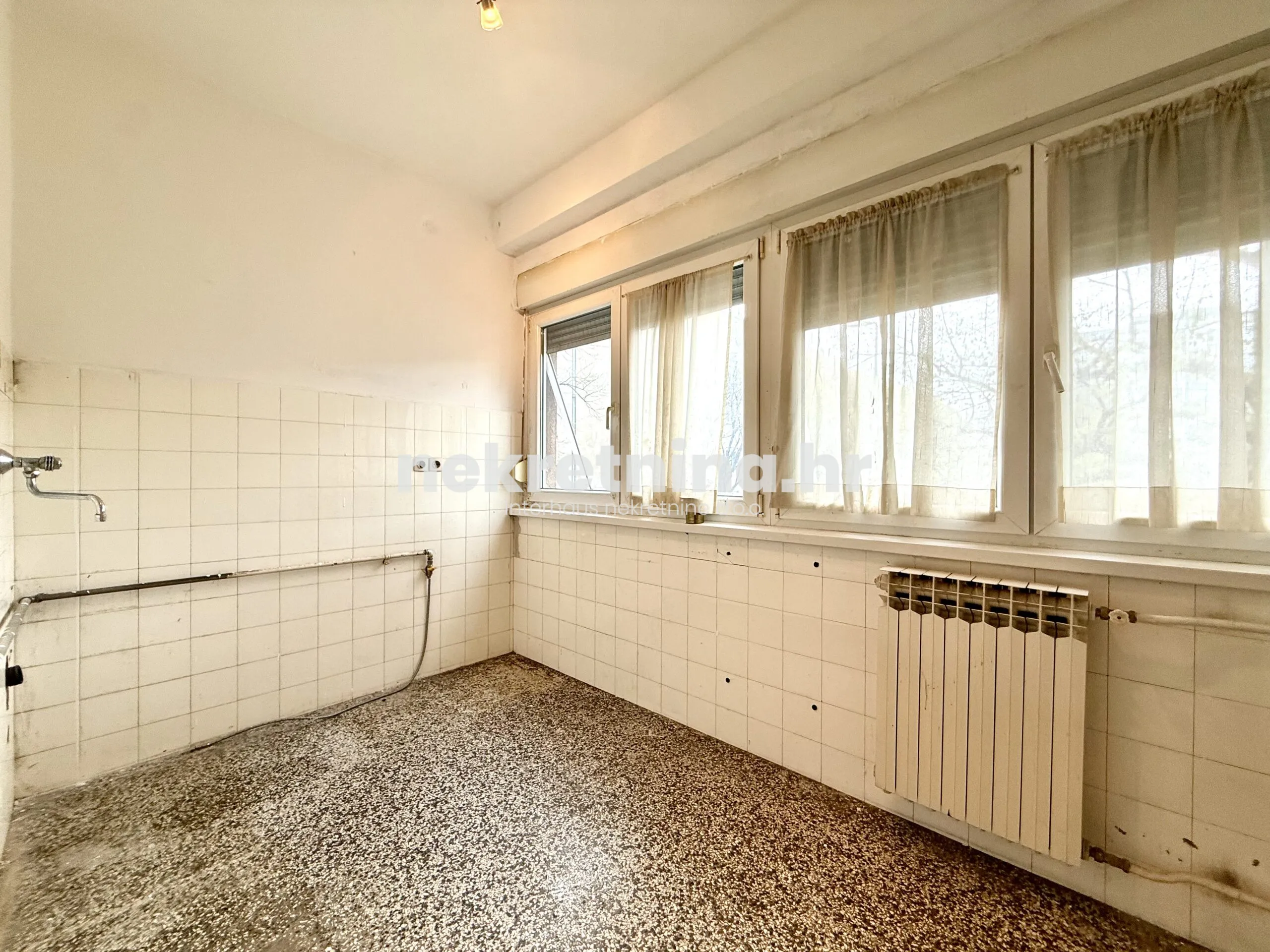 prodaja – jednosobni stan – donji grad – 35m2 - slika 5