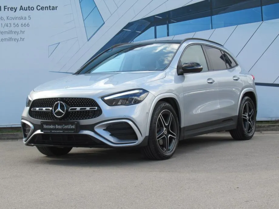mercedes-benz gla 200 d amg line/night/panorama/keyless/memory - slika 3