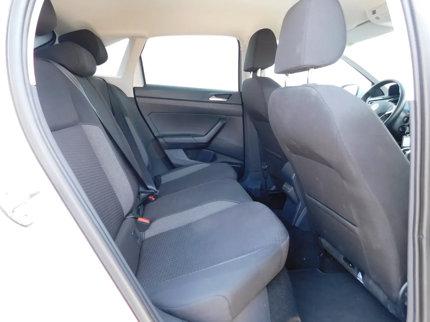 10844 volkswagen taigo 1.0 tsi life - slika 12