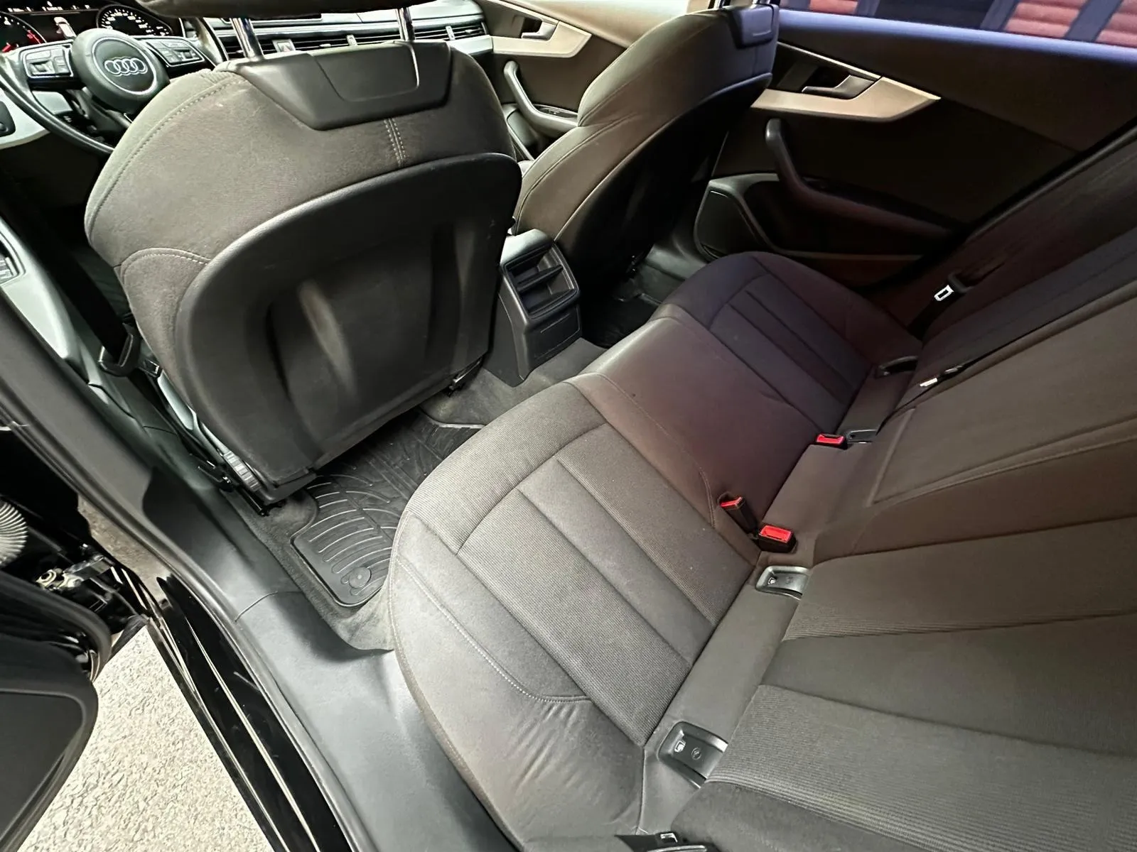 audi a4 avant 2.0 tdi automatik•140kw•navi•senzori• - slika 17