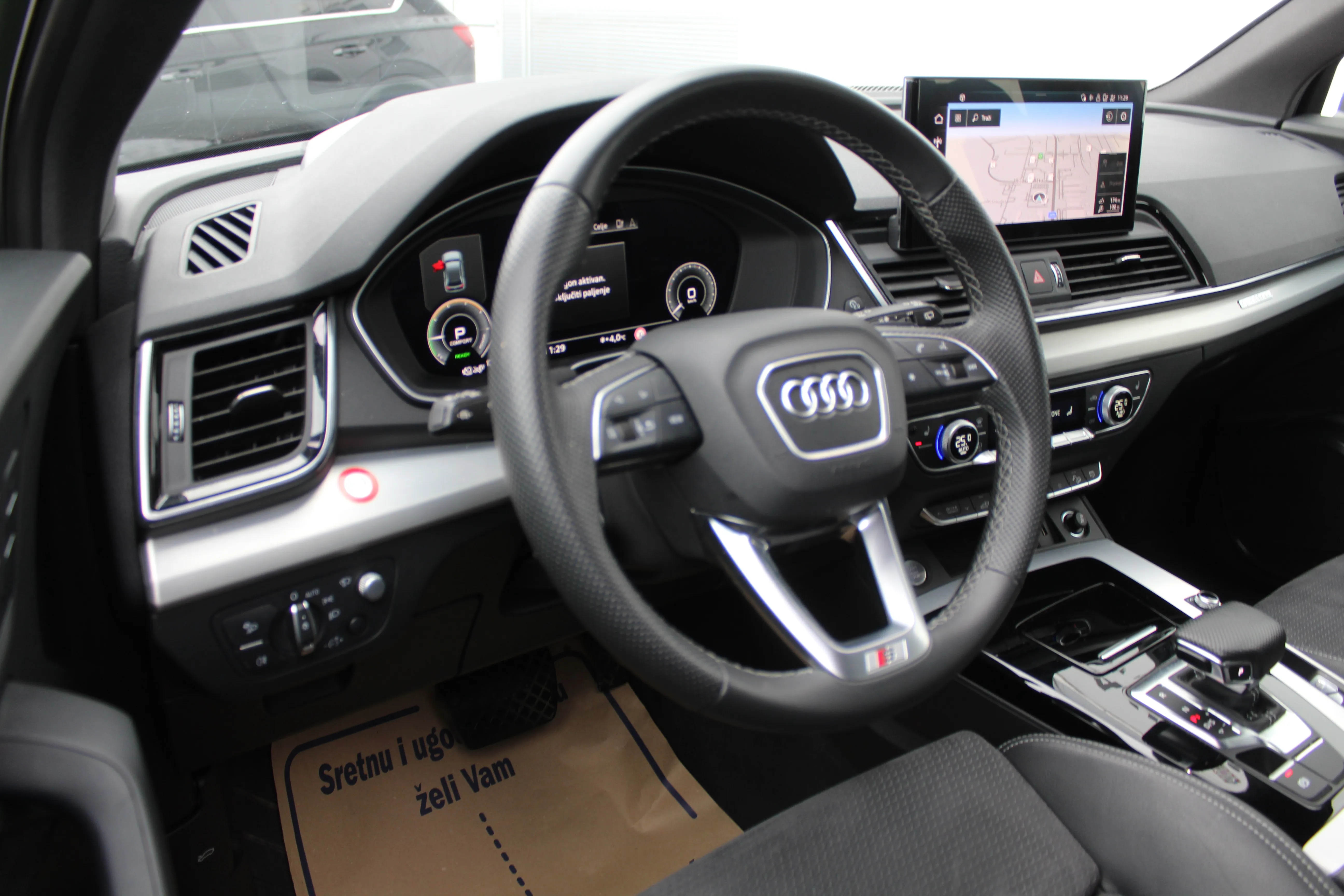 13051 audi q5 55tfsie quattro s tr s line - slika 9
