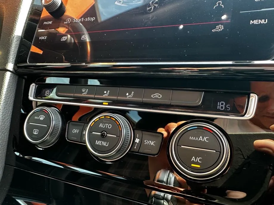 vw golf 7 2,0 gti preformance•dsg•facelift•180kw•kamera•leasing - slika 13