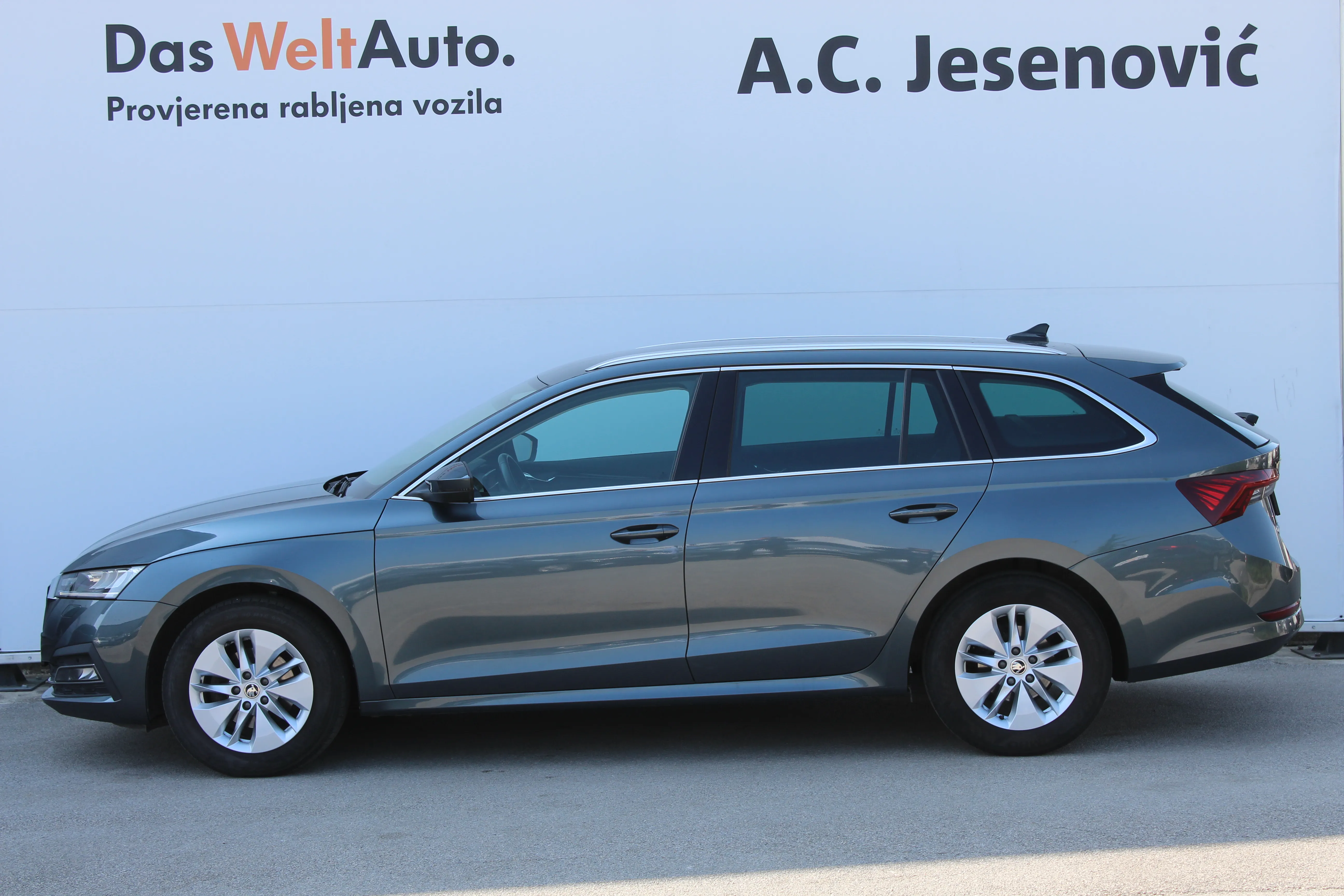 13147 škoda octavia combi ambition 2.0 tdi dsg - slika 6