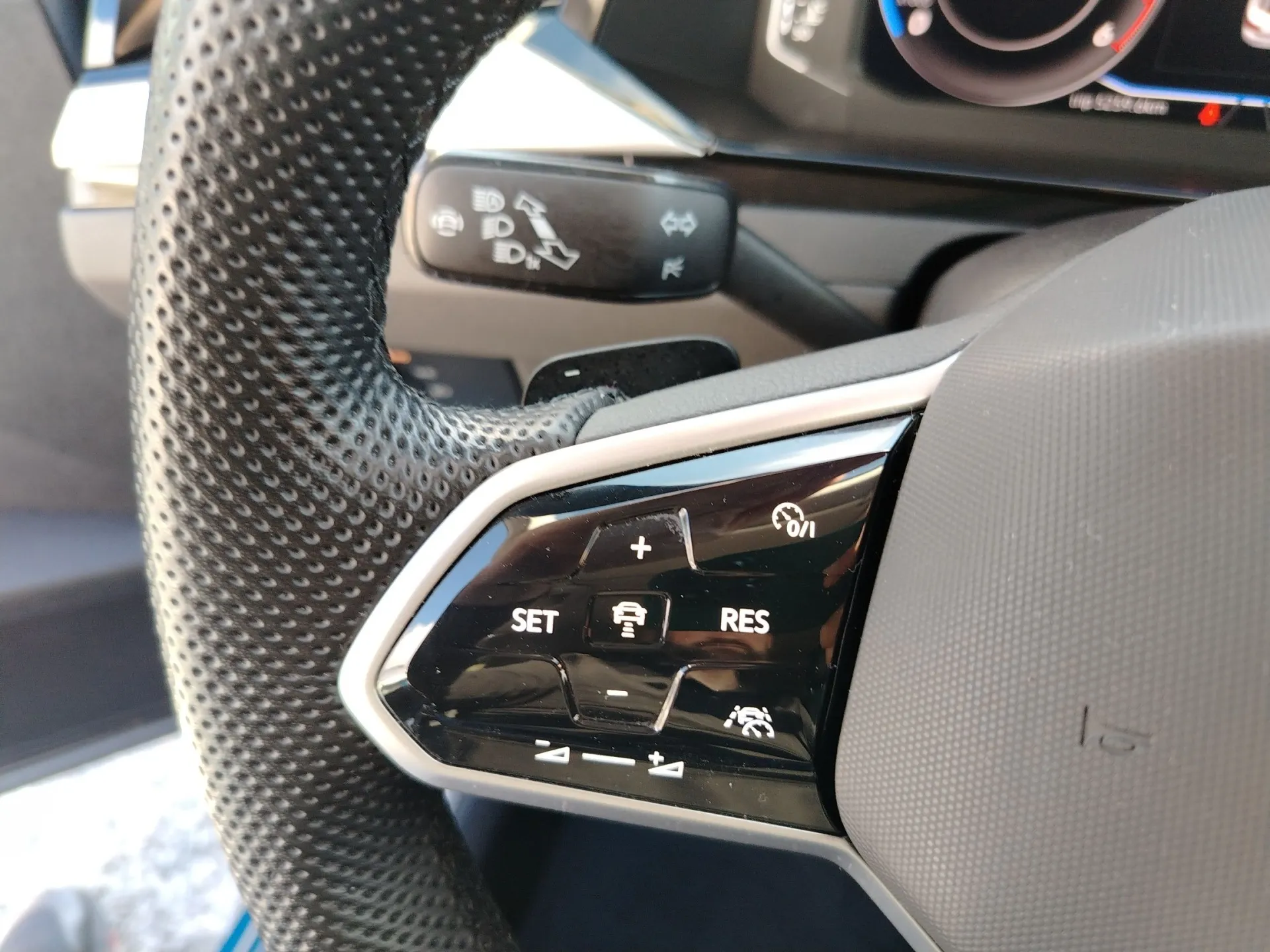 vw arteon 2.0 tdi dsg elegance - slika 16