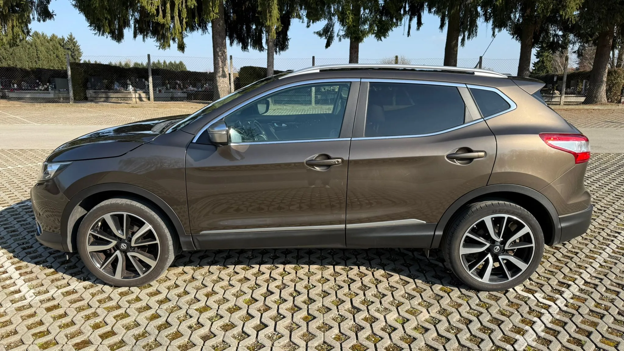 nissan qashqai 1,6 dci, tekna, panorama, top - slika 3