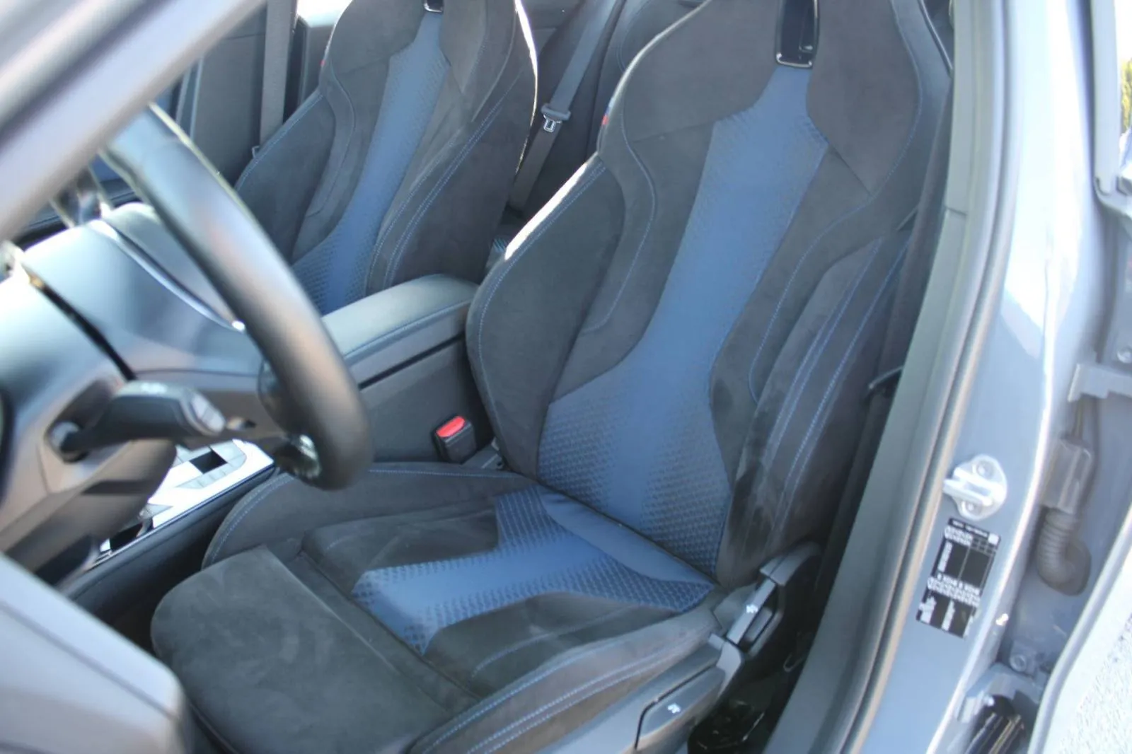 bmw serija 1 118i m paket *harman kardon, led, navigacija, kamera* - slika 9