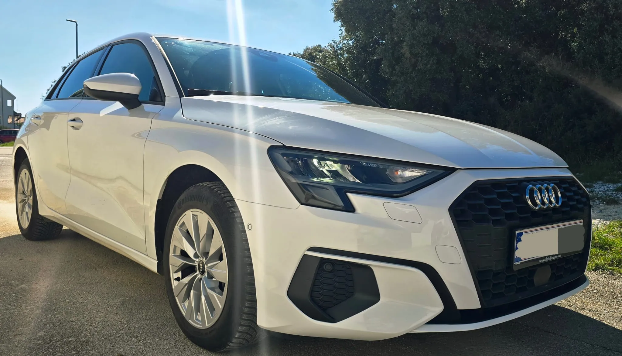 audi a3 40 tfsie automatik phev (bezin+struja) - slika 8