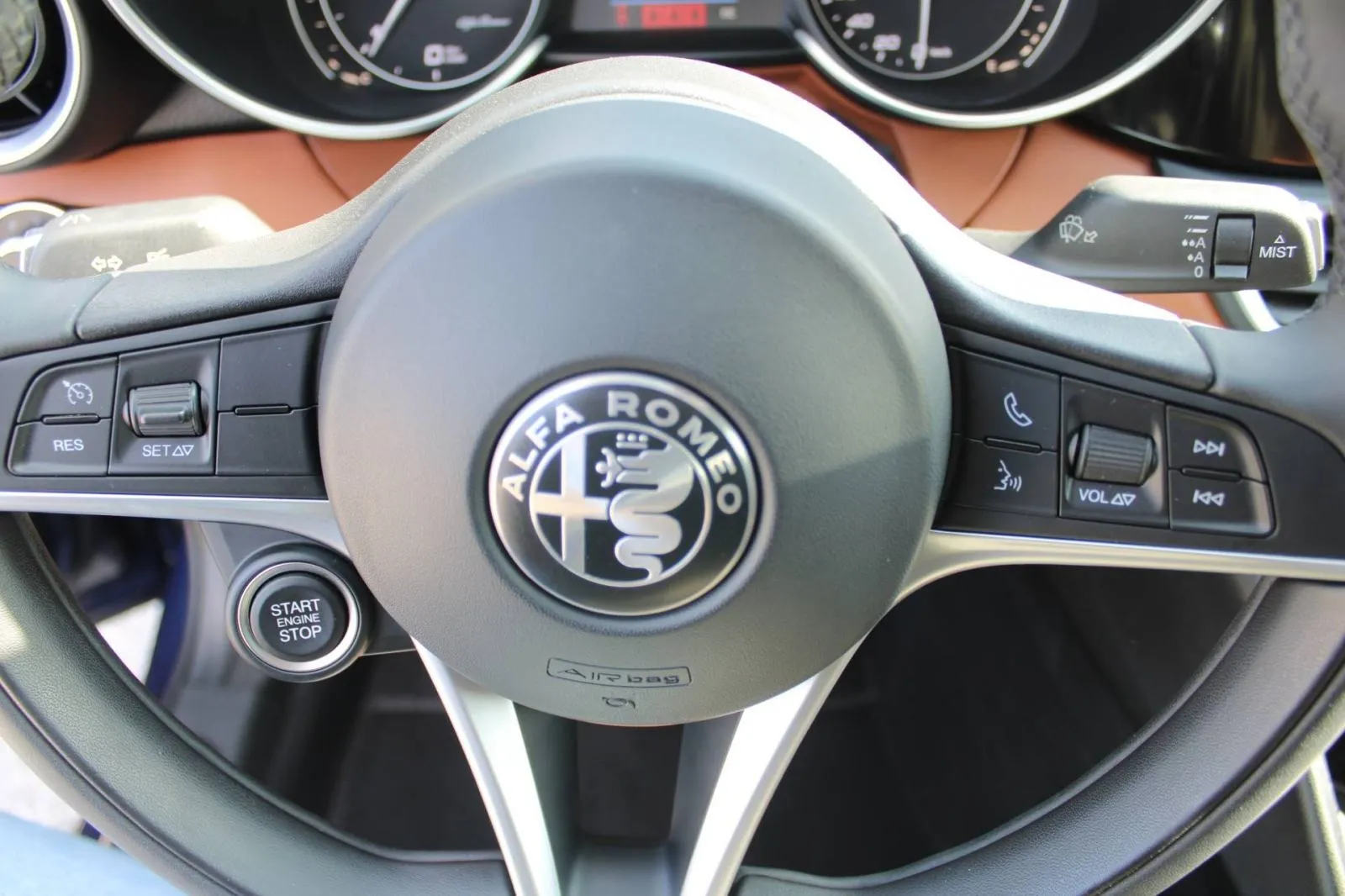 alfa romeo giulia 2.2 jtd automatik - slika 16