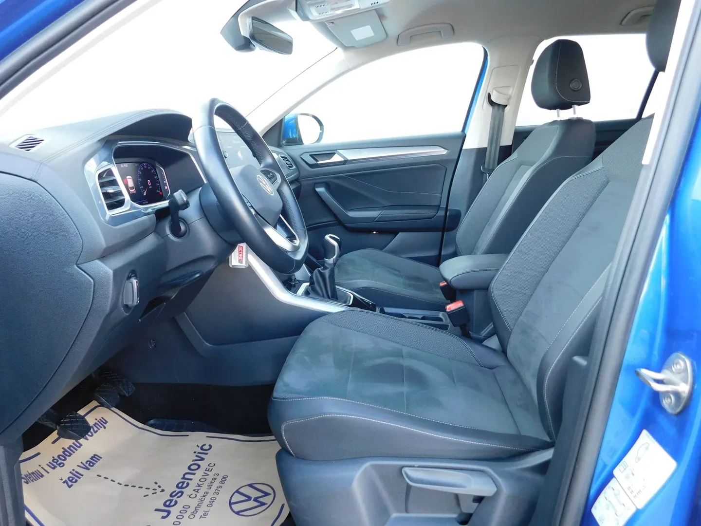 09231 volkswagen t-roc 2.0 tdi style - slika 8