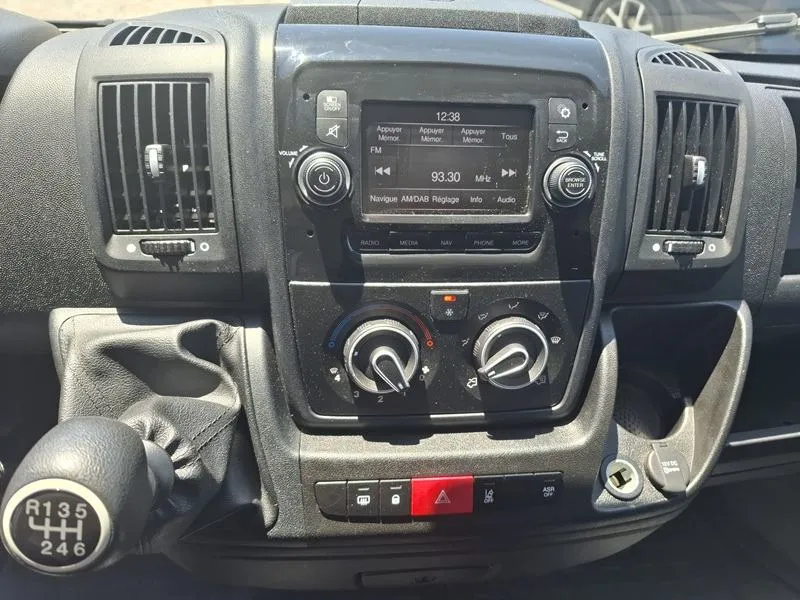 peugeot boxer 2.2 hdi*140ks*l4h3*klima*park.kamera* - slika 17