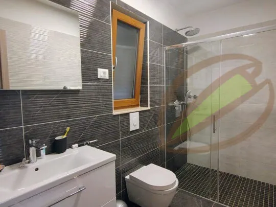 istra, labin, nova kuća s bazenom i pogledom na more - slika 11