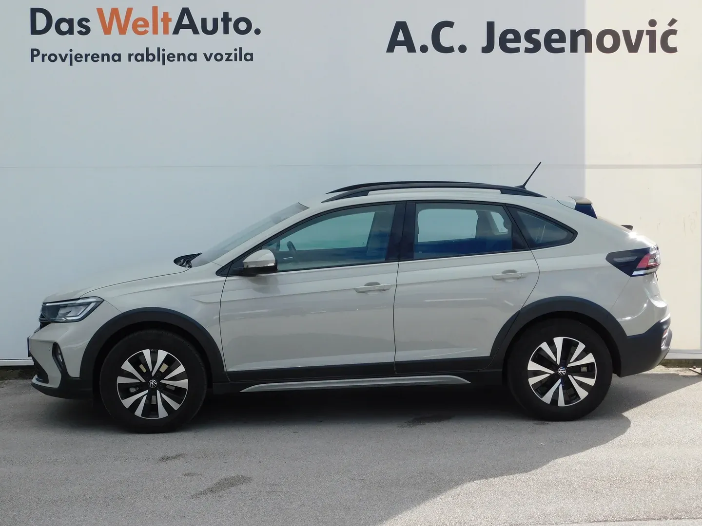 10117 volkswagen taigo 1.0 tsi life - slika 6