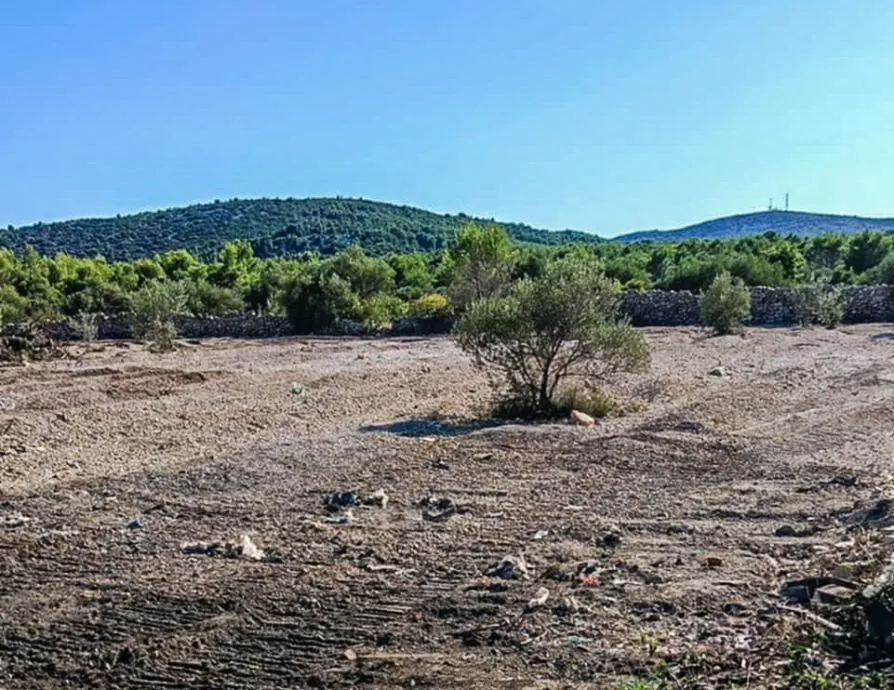 Pirovac – Zemljište U T3 Zoni Za Turistički Kamp