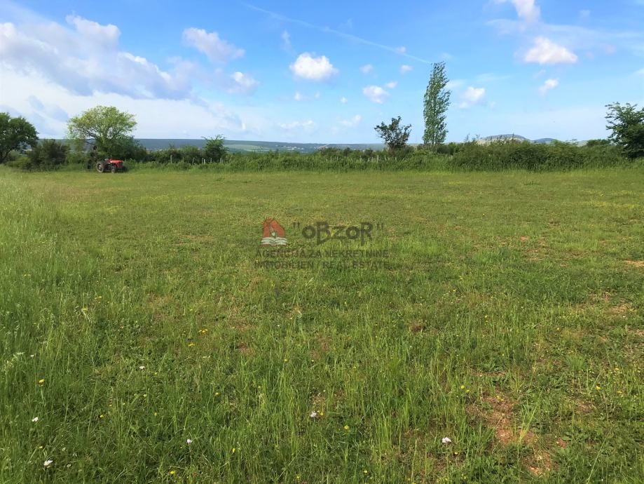 Tinj - građevinsko zemljište 1567m2 - Polača