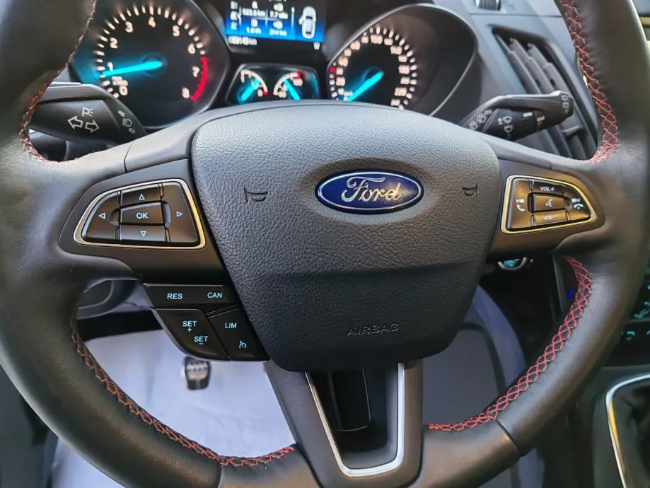 ford kuga 1,5 st-line 2018 godina, 89000 km , kartice 24/36 rata - slika 17