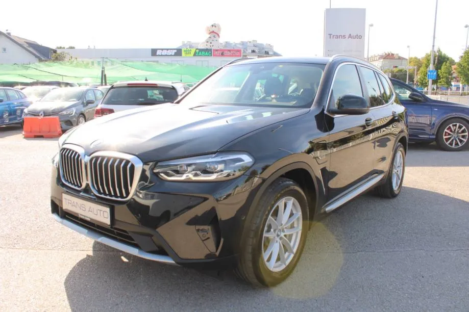 BMW X3 30e xDrive *LED, NAVIGACIJA, KAMERA* - Zagreb